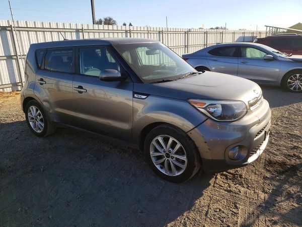 2018 KIA SOUL Plus — Passenger 3/4