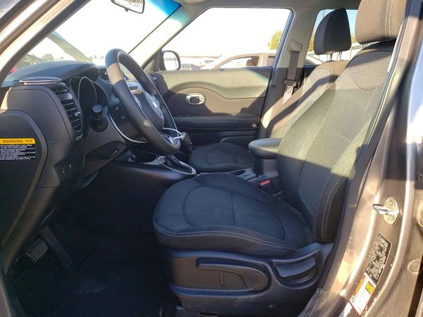 2018 KIA SOUL Plus — DENT