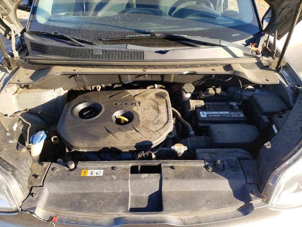 2018 KIA SOUL Plus — Engine bay