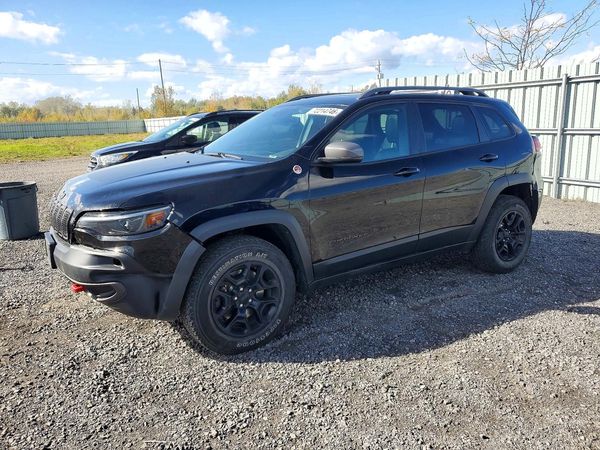 2020 JEEP CHEROKEE Trailhawk — Front 3/4