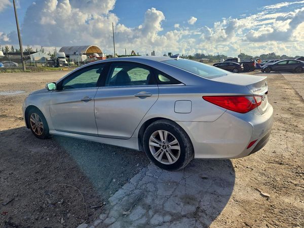2014 HYUNDAI SONATA GLS/ GLS Popular — DSRA