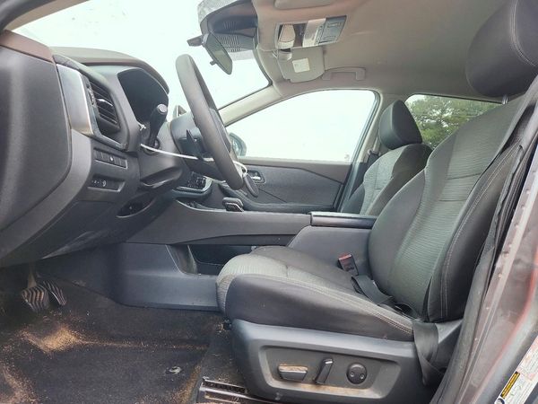 2023 NISSAN ROGUE SV — DENT