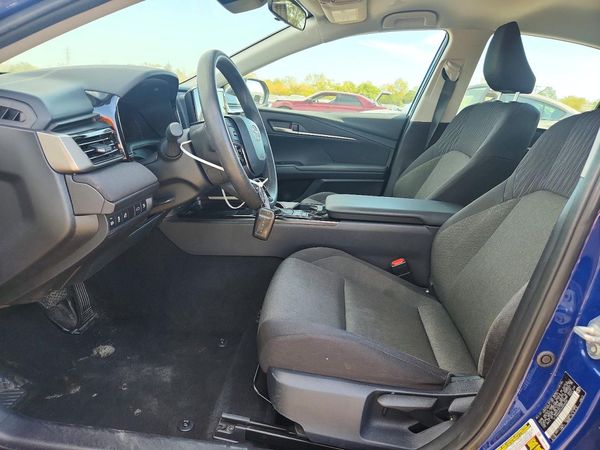 2025 TOYOTA CAMRY — DENT