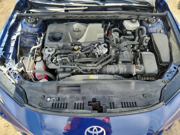2025 TOYOTA CAMRY — Engine bay
