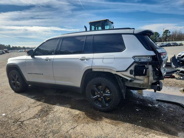 2023 JEEP GRAND CHEROKEE L LAREDO 4X4
