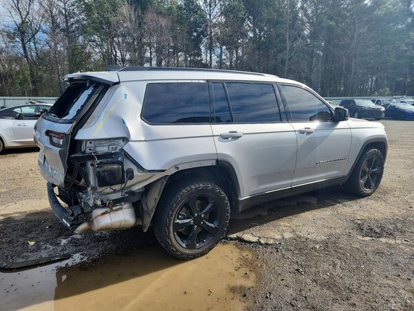 2023 JEEP GRAND CHEROKEE L LAREDO 4X4
