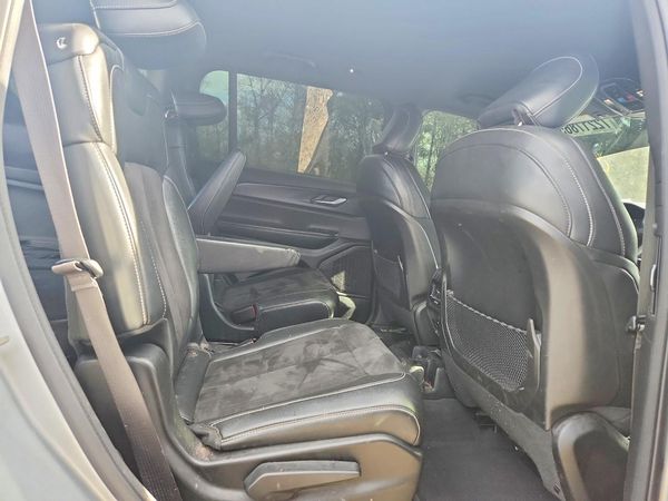 2023 JEEP GRAND CHEROKEE L LAREDO 4X4