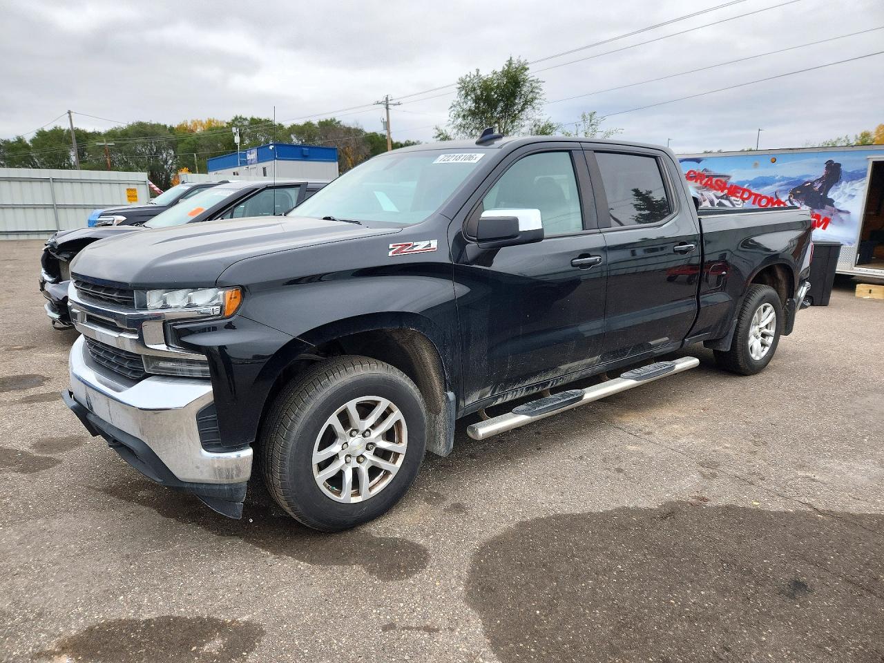 2019 CHEVROLET SILVERADO LT — Front 3/4