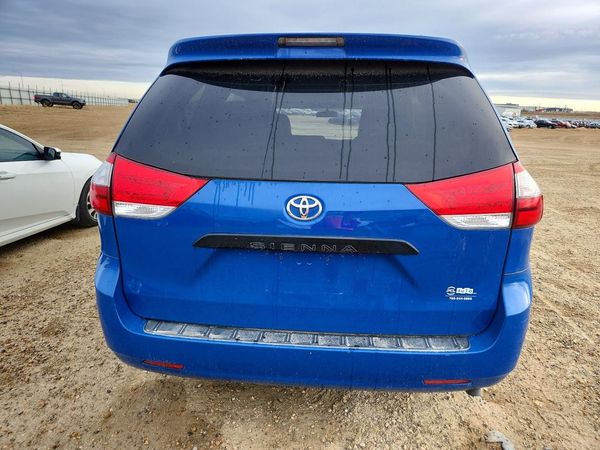 2015 TOYOTA SIENNA — DIRR