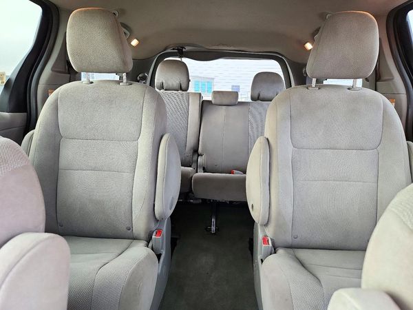 2015 TOYOTA SIENNA — SUVN