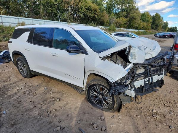 2024 CHEVROLET TRAVERSE LS — Passenger 3/4