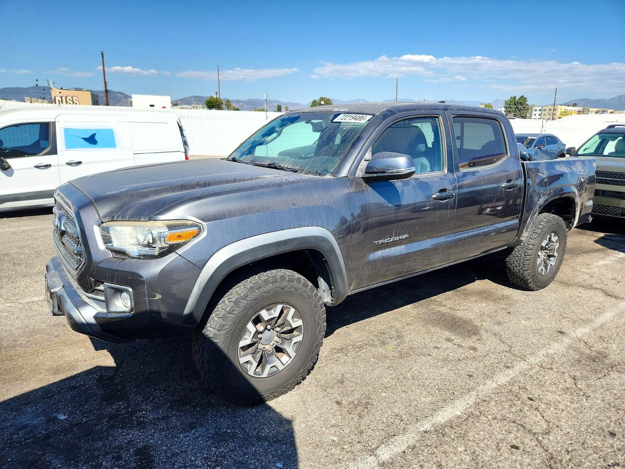 2016 TOYOTA TACOMA — Front 3/4