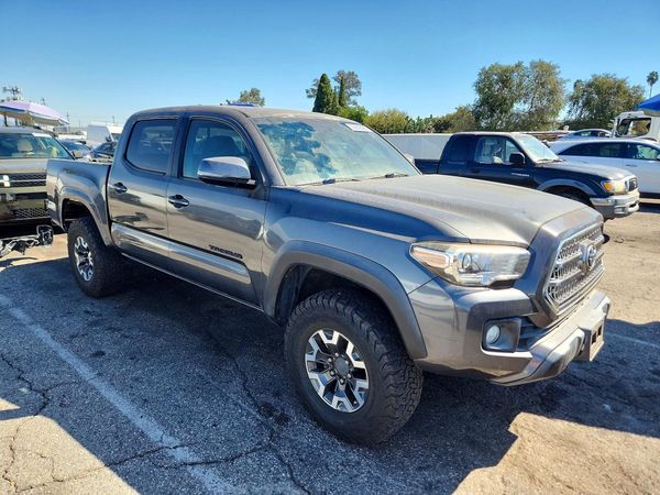 2016 TOYOTA TACOMA — Passenger 3/4