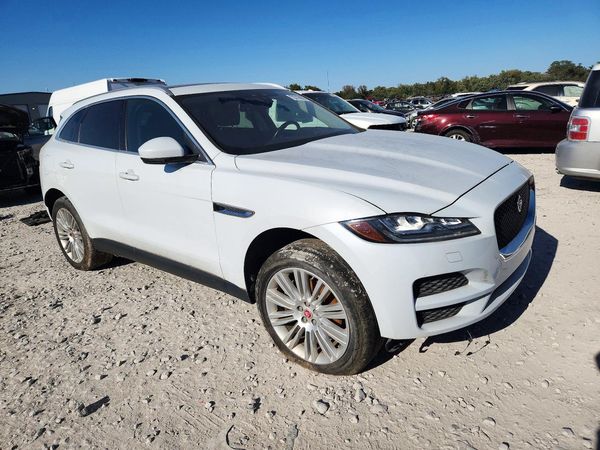 2018 JAGUAR F-PACE Portfolio — Passenger 3/4