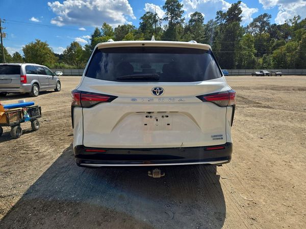 2021 TOYOTA SIENNA Limited — DIRR