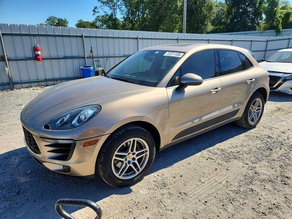 2017 PORSCHE MACAN — Front 3/4