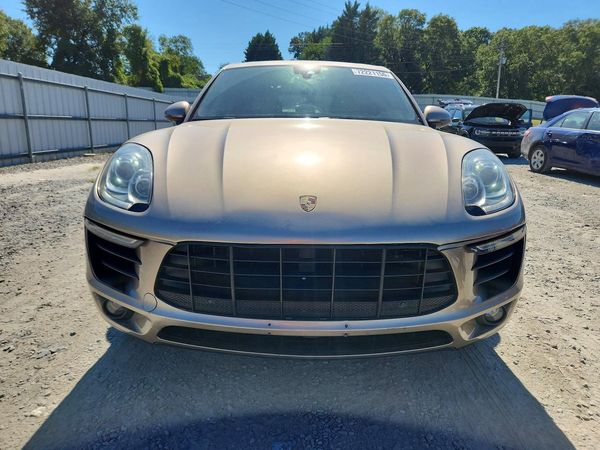 2017 PORSCHE MACAN — DIRF