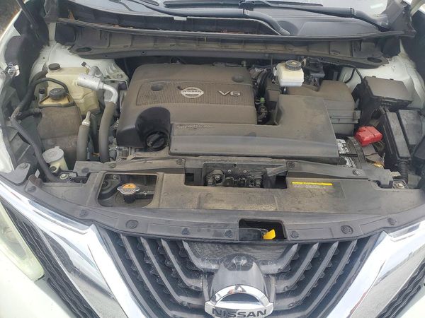 2018 NISSAN MURANO — Engine bay