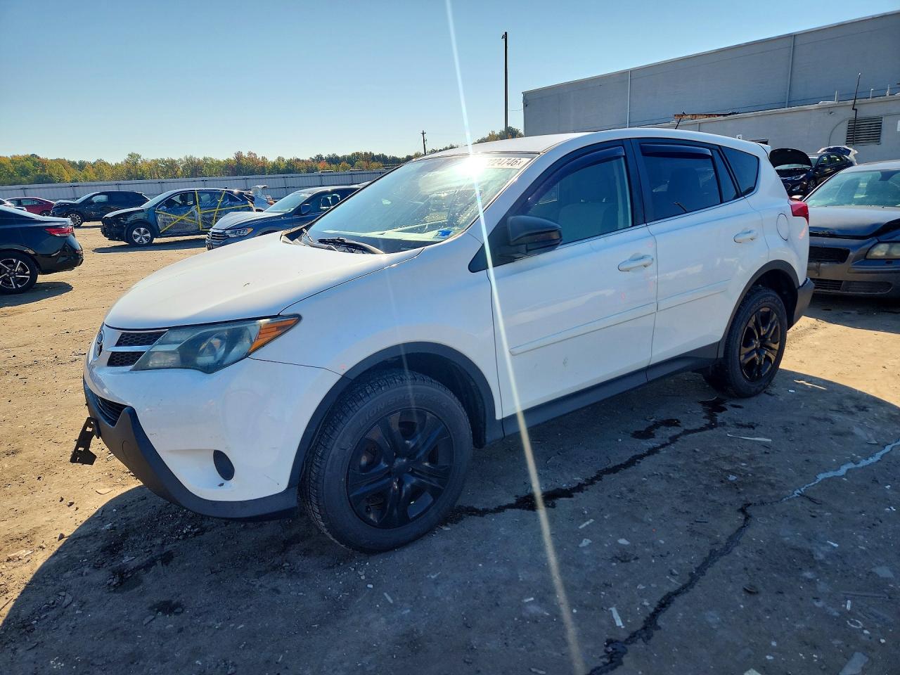 2013 TOYOTA RAV4 Standard — Front 3/4