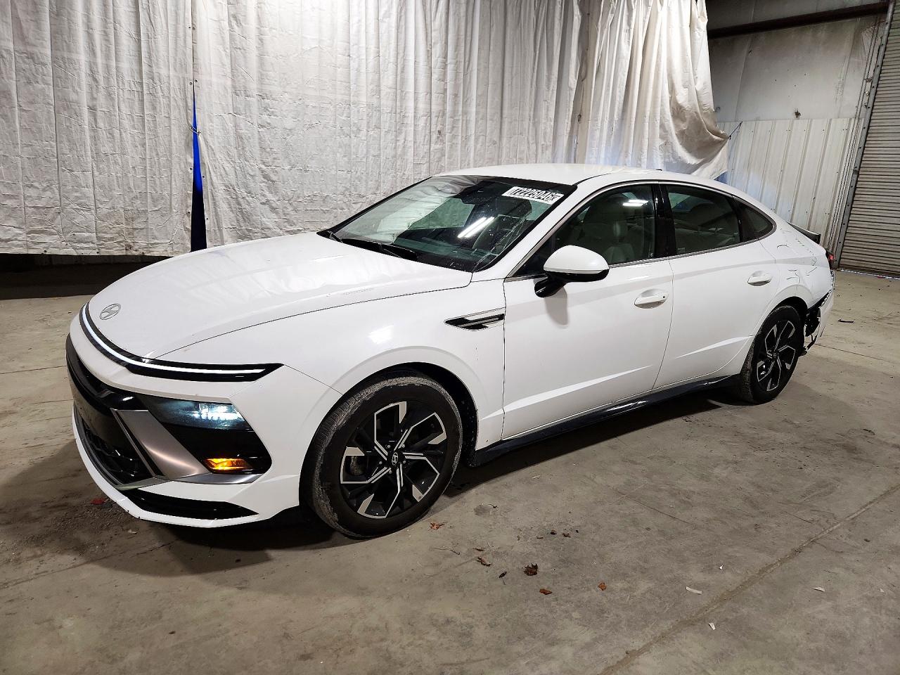 2025 HYUNDAI SONATA SEL — Front 3/4