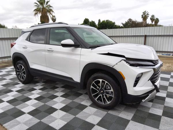 2026 CHEVROLET TRAILBLAZE LT — Passenger 3/4