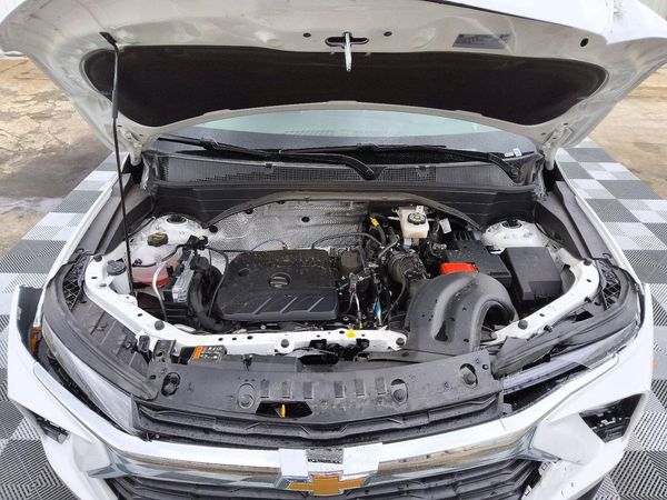 2026 CHEVROLET TRAILBLAZE LT — Engine bay