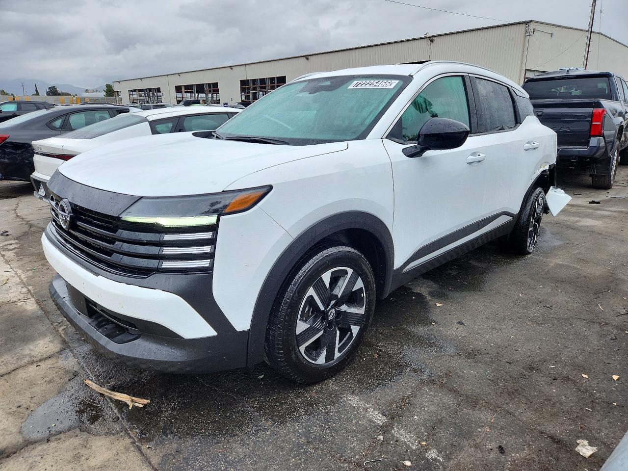 2026 NISSAN KICKS SV — Front 3/4
