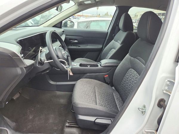 2026 NISSAN KICKS SV — DENT