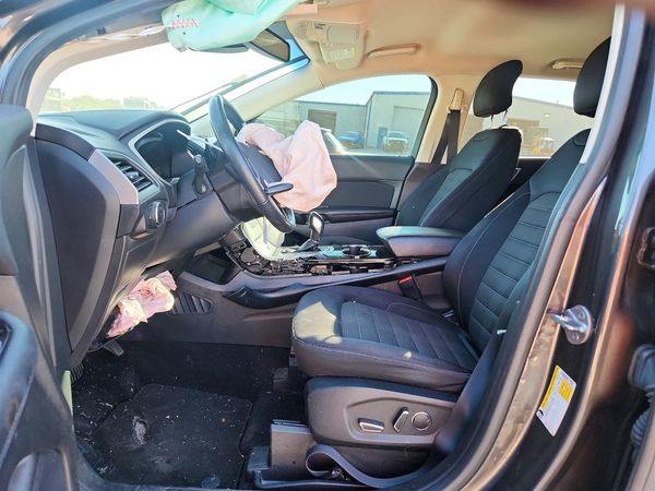 2018 FORD EDGE SEL — DENT