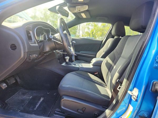 2015 DODGE CHARGER SXT — DENT