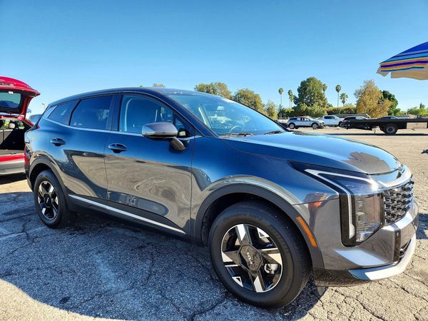 2026 KIA SPORTAGE — Passenger 3/4