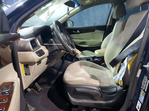 2017 KIA SORENTO L, LX