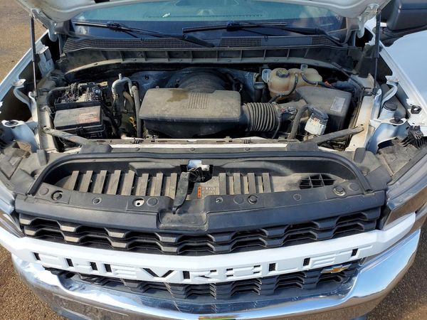 2021 CHEVROLET SILVERADO Work Truck — Engine bay
