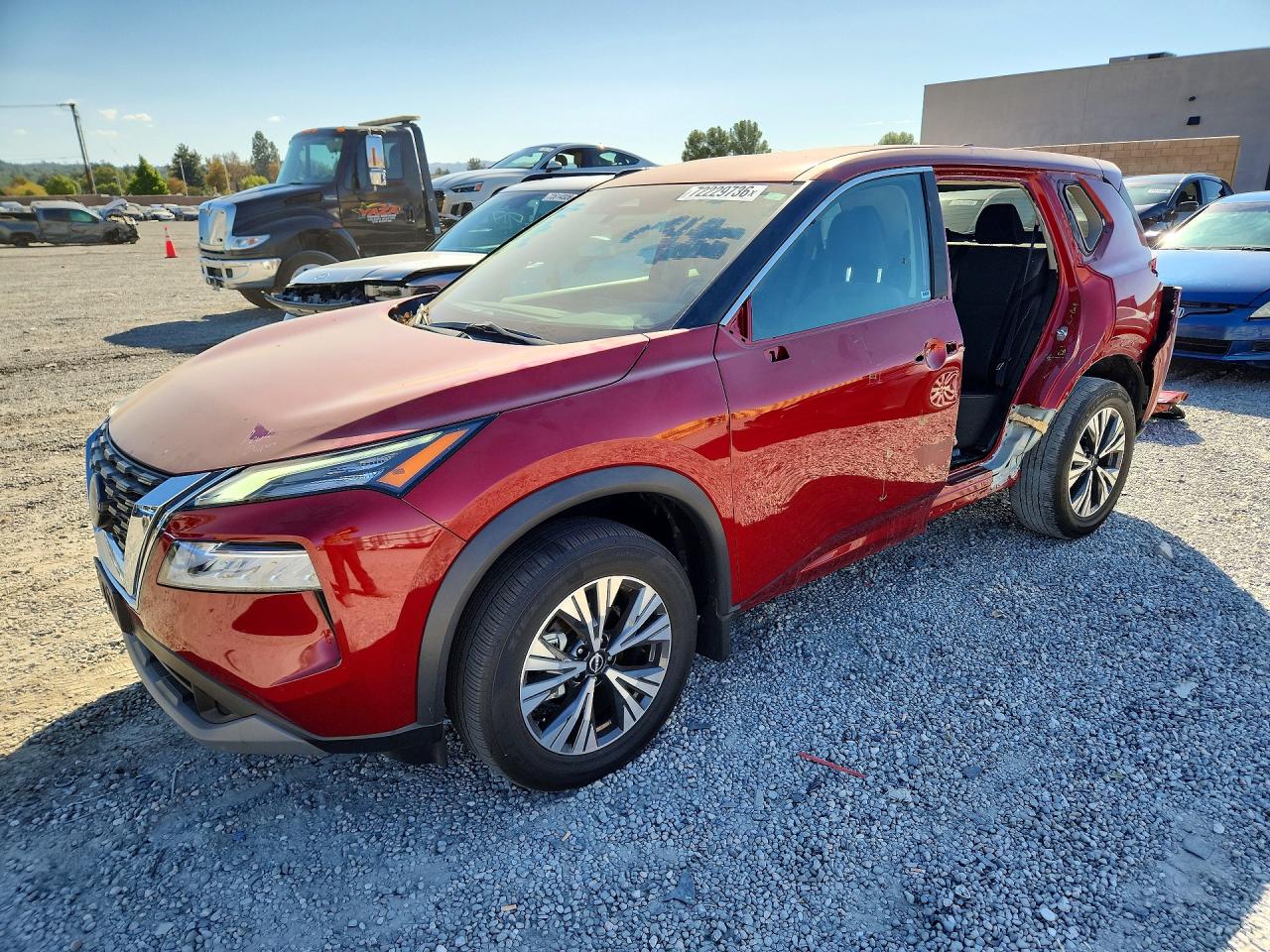 2023 NISSAN ROGUE SV — Front 3/4