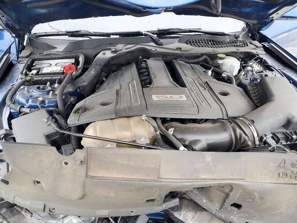 2022 FORD MUSTANG GT Coupe — Engine bay