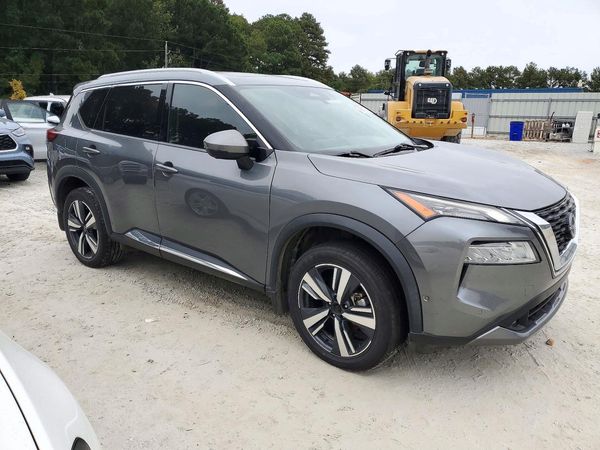 2022 NISSAN ROGUE SL — Passenger 3/4