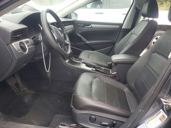 2022 VOLKSWAGEN PASSAT SE — DENT