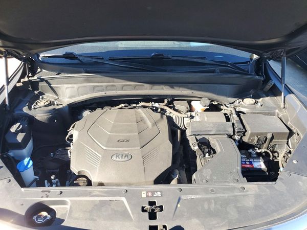2020 KIA TELLURIDE — Engine bay
