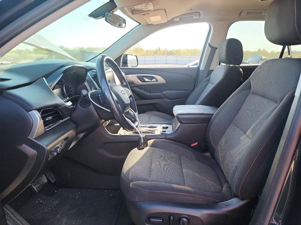 2018 CHEVROLET TRAVERSE LT — DENT