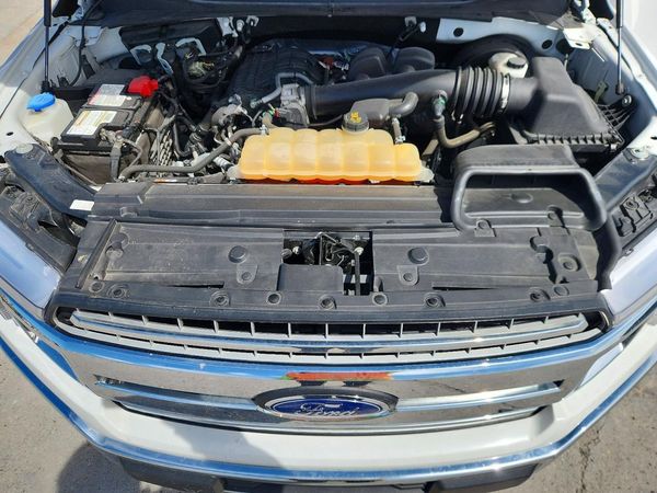 2018 FORD F150 — Engine bay