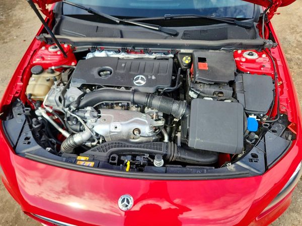 2020 MERCEDES-BENZ A-CLASS A220-4M — Engine bay