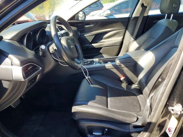 2019 JAGUAR XE Premium — DENT