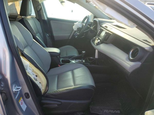 2017 TOYOTA RAV4 Ltd/Platinum — DENT