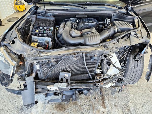 2015 JEEP GRAND CHEROKEE Laredo — Engine bay