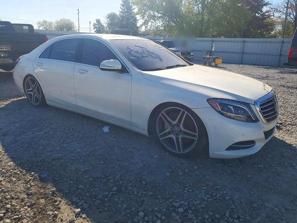 2015 MERCEDES-BENZ S-CLASS S550 — Passenger 3/4