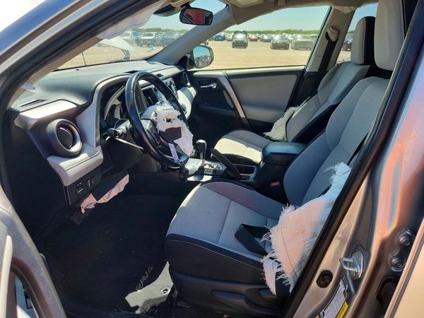 2018 TOYOTA RAV4 Adventure/XLE — DENT