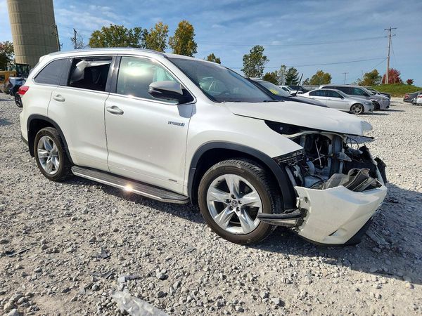 2019 TOYOTA HIGHLANDER Ltd/Ltd Platinum Hybrid — Passenger 3/4