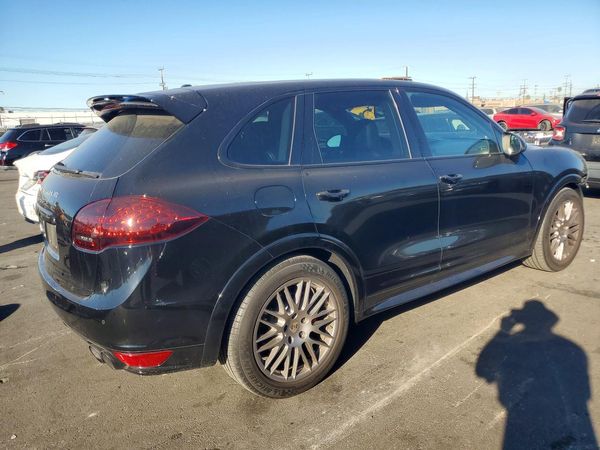 2013 PORSCHE CAYENNE GTS — PSRA