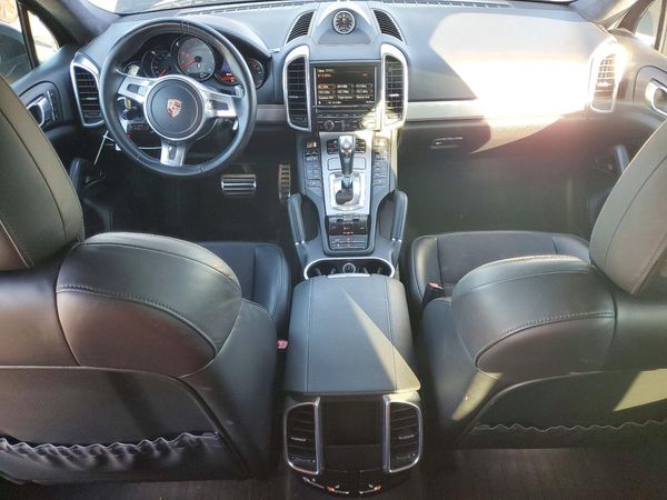 2013 PORSCHE CAYENNE GTS — CKPT