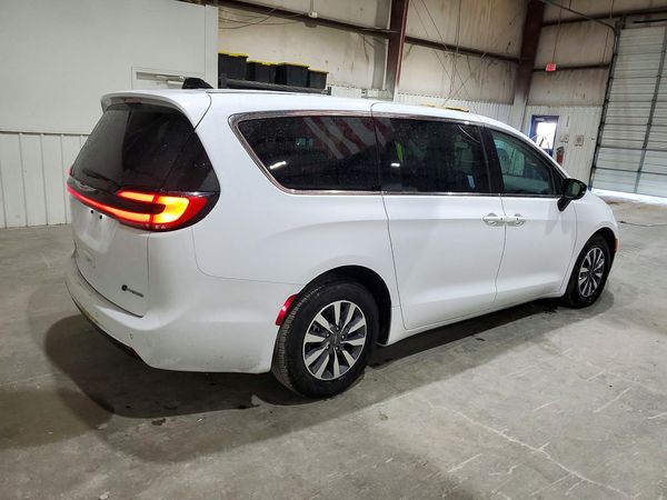 2024 CHRYSLER PACIFICA Select — PSRA